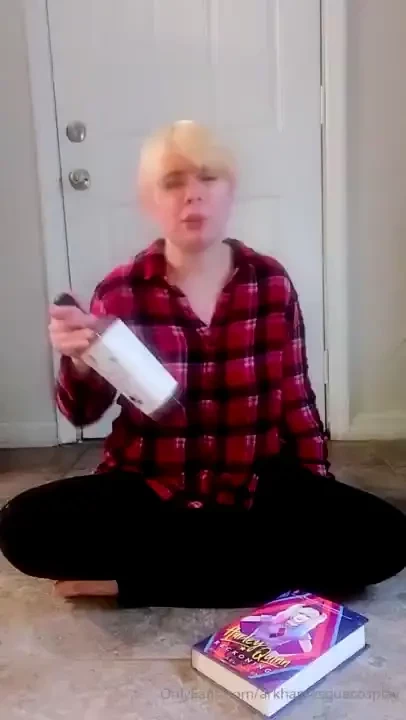 I made a bimbofication video honestly one of my fave videos for sure 