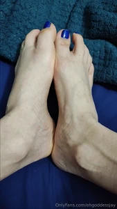 I think you re thinking something when you see my feet moving