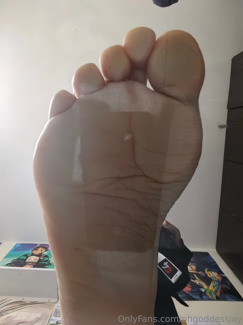 So you would look crushed under my big soles 