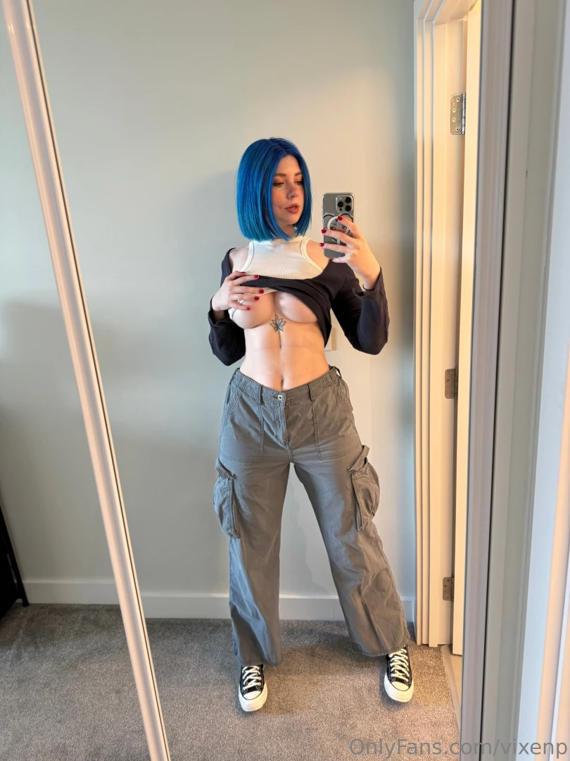 I m about to go for a walk but i m not sure if i should wear this crop part 1 