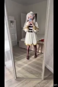 While i m processing content after the photo shoot here s a cute video