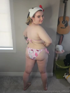 Today we are keeping the hello kitty theme alive all also part of my part 4