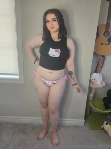 Today we are keeping the hello kitty theme alive all also part of my part 6