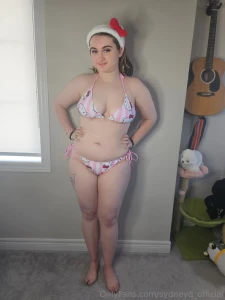 Today we are keeping the hello kitty theme alive all also part of my