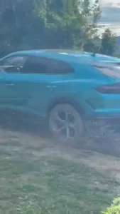 Never never leave me a urus