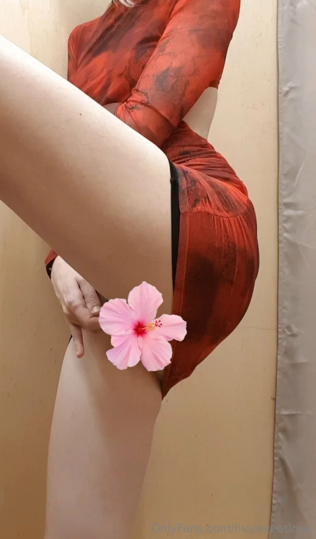 Mi primer video masturb ndome en un sitio p blico un probador no sab a 