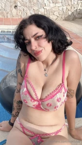 What s hotter me or the sun check my vip for even more https of com