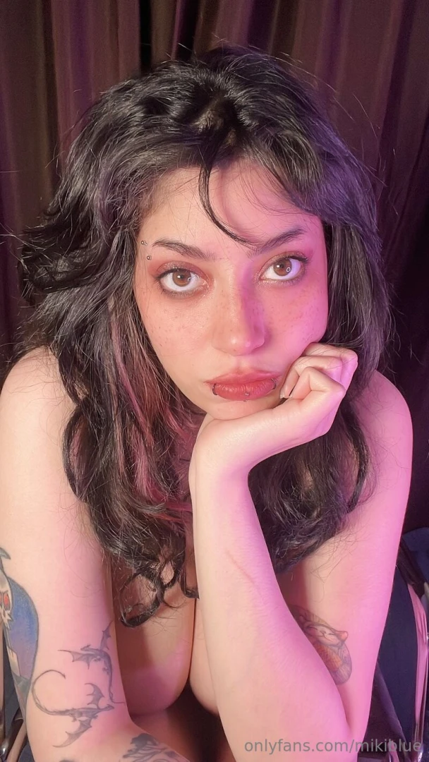 Im boooored can i make you cum please check my vip for even more of 