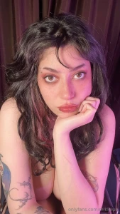 Im boooored can i make you cum please check my vip for even more of