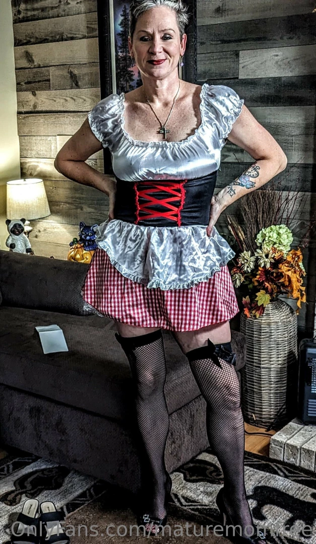 Its almost halloween part 4 