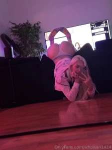 R u thinking of fucking me in this position rn