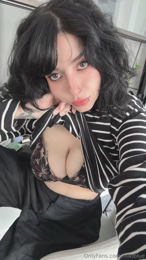 Can i entice you to tell me all your secrets and stuff 