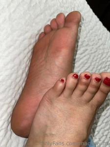 Be a good lil boy amp clean these soles part 1