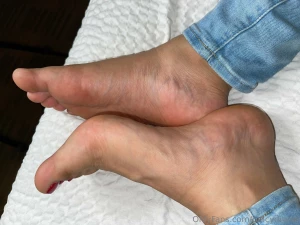 Be a good lil boy amp clean these soles part 6