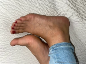 Be a good lil boy amp clean these soles part 9