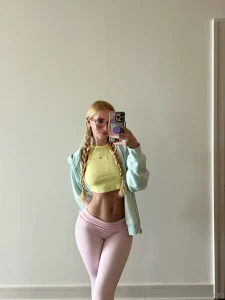 Wanna work out with me today