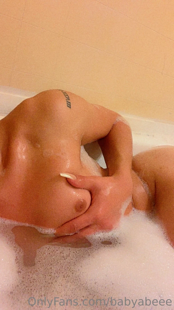 Bath time who wants to see the vids 