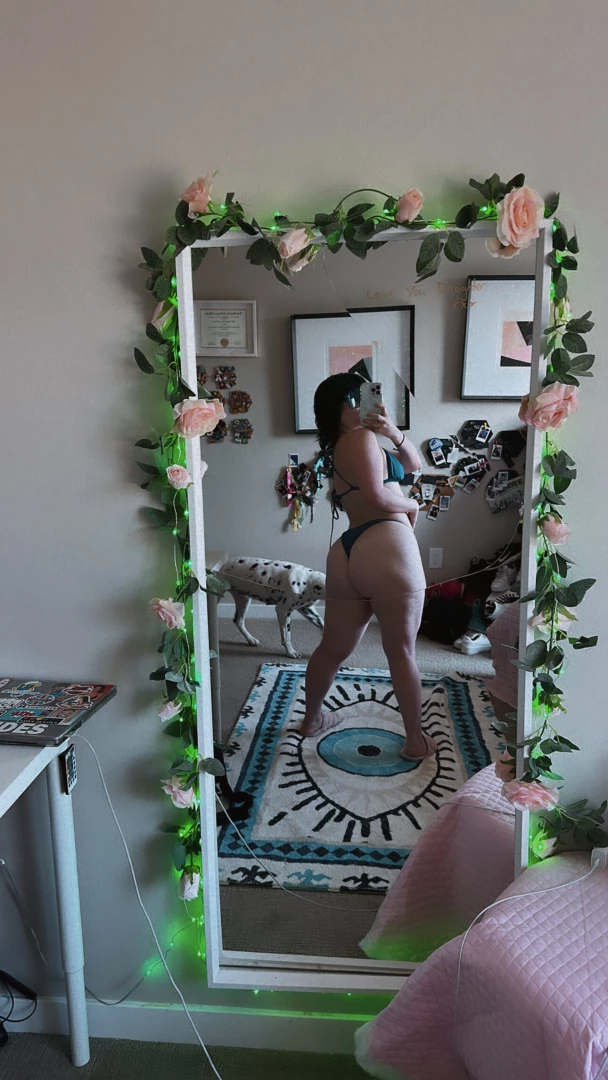 Wait does my look big from this angle 