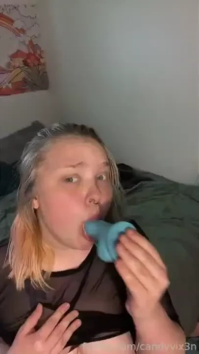 I haven t given a blowjob on over a month realy been craving a hard part 1 