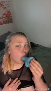 I haven t given a blowjob on over a month realy been craving a hard part 1