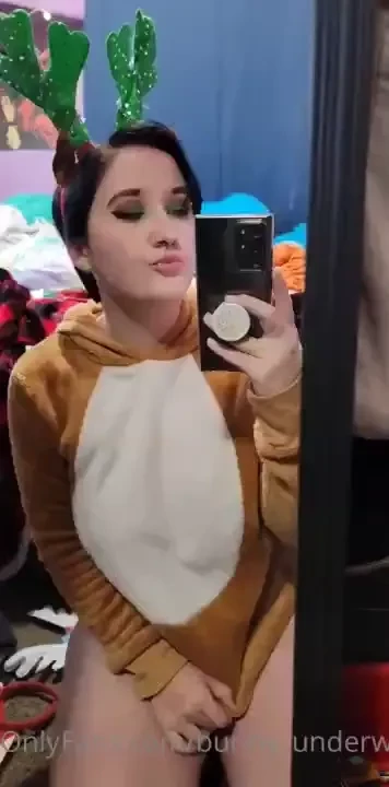 Hi bunnies here s is a little about me also these little headbands are part 1 