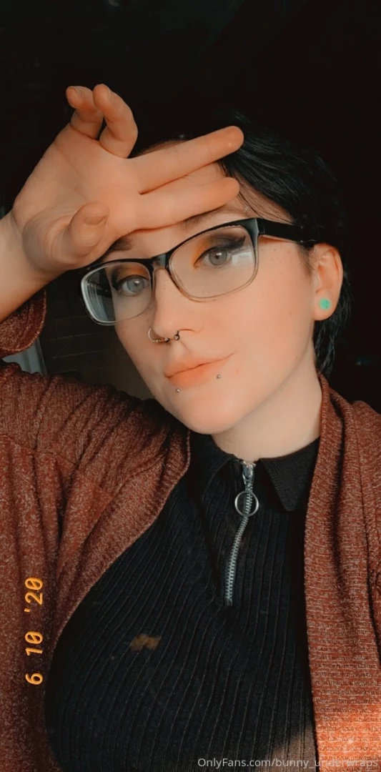 Hiya bunnies we aren t quite at 100 fans just yet but i am wanting to part 2 