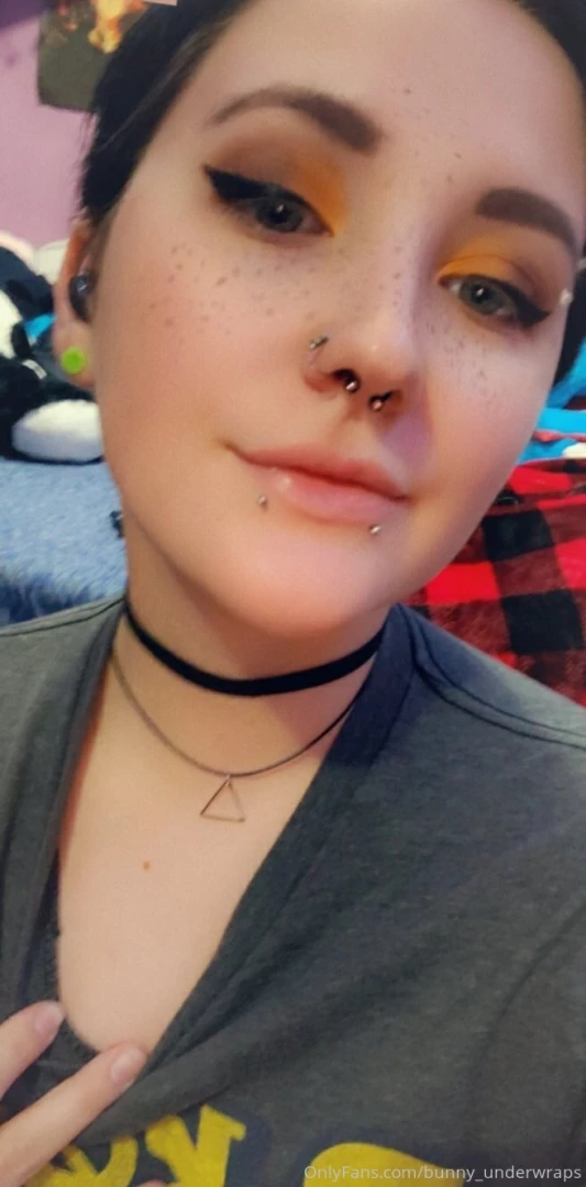 Hiya bunnies we aren t quite at 100 fans just yet but i am wanting to part 5 