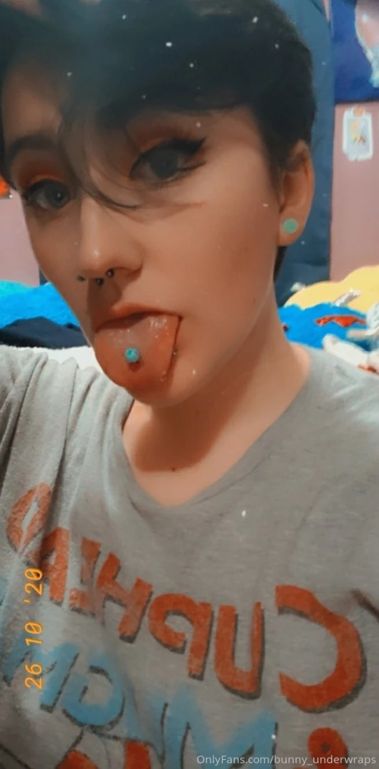 Hiya bunnies we aren t quite at 100 fans just yet but i am wanting to part 3 