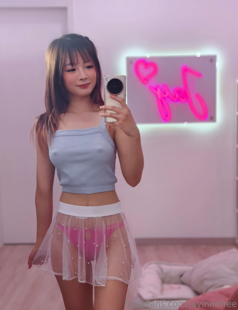 Slide in my dm s to see more 