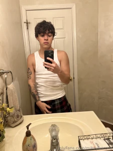 I d take you right here