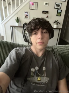 Recommend me some of your fav songs