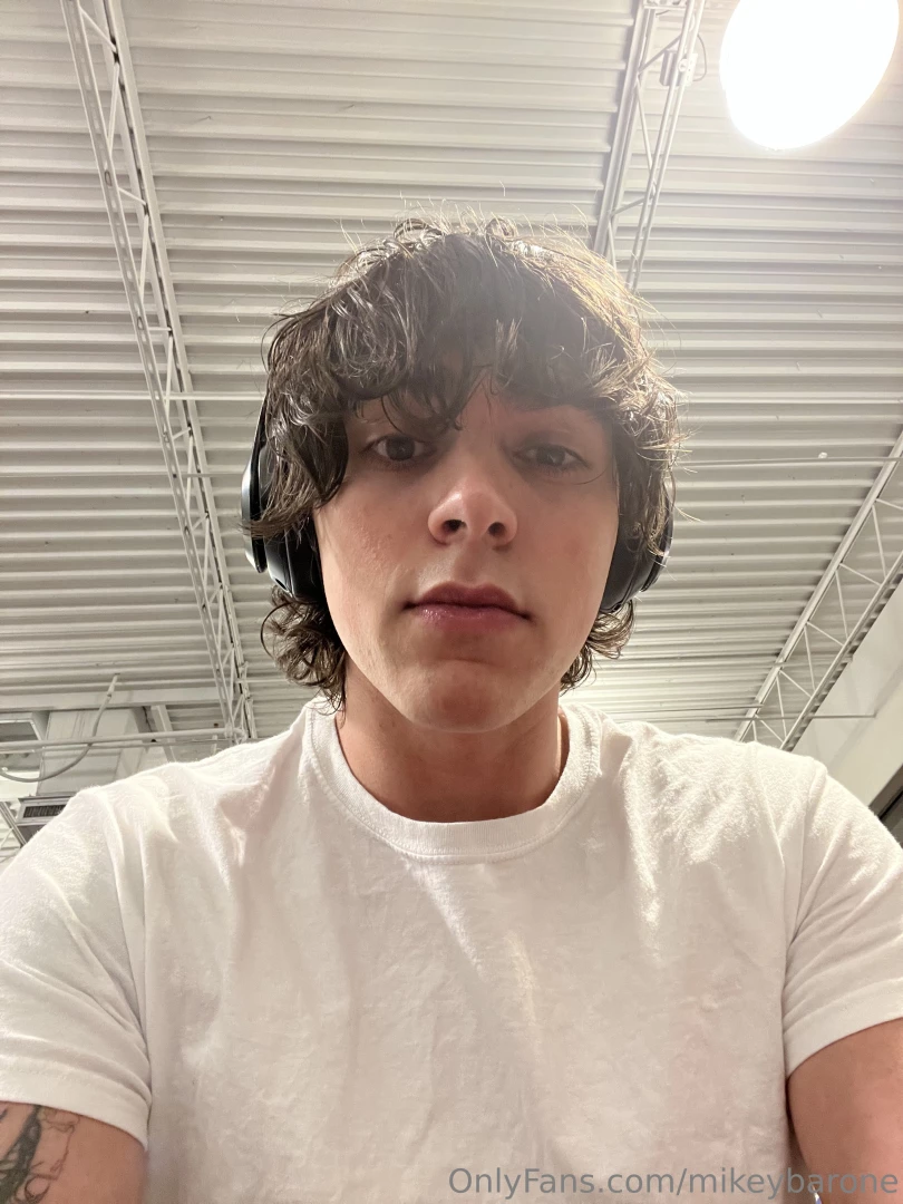 Wanna chat for a little bit 