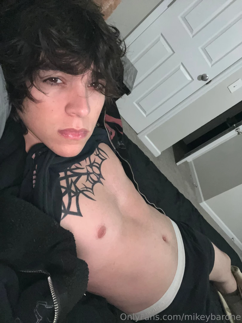 Do you wanna lay down on top of me 