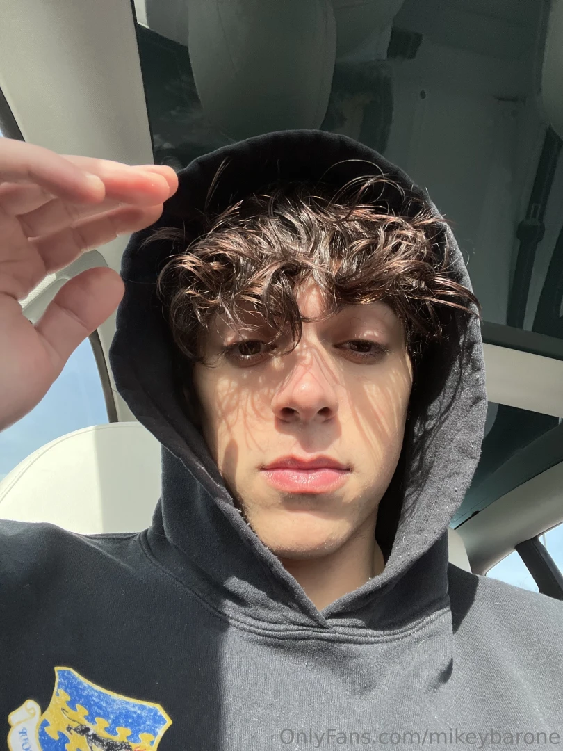 Hey do you like how i look today 