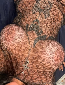These sheet is so cozy but wait u dont need to turn your phone upside