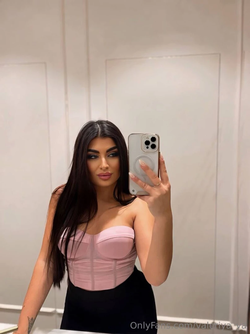 Mysterious babe anastasiia_baileys wants to show you what she can do part 219 