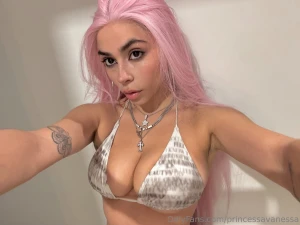 Princess bubblegum moment