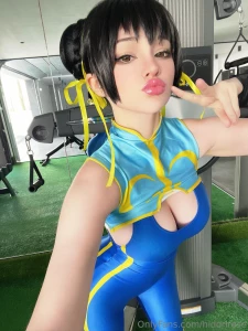 Chun li working it for you have a sweet day