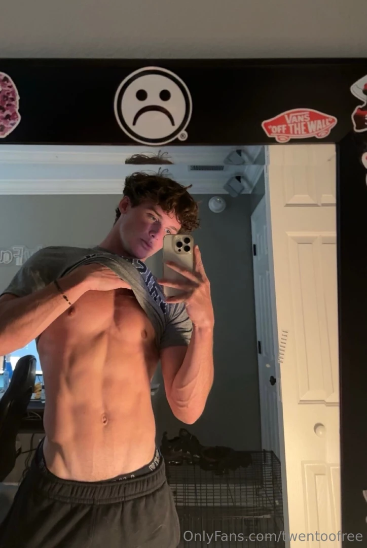 Go sub to my vip twentoo new subs gets a free jo video 