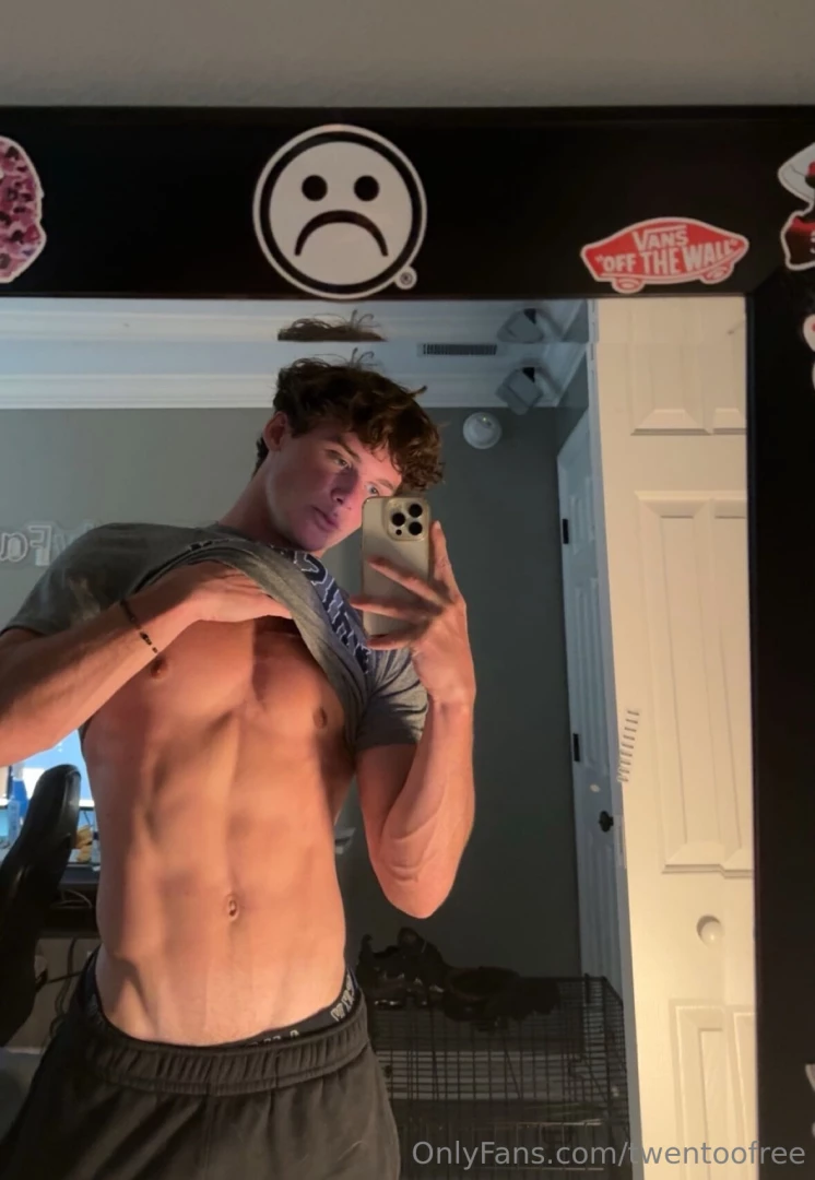 Subscribe to my vip twentoo new subs gets a free jo vid 