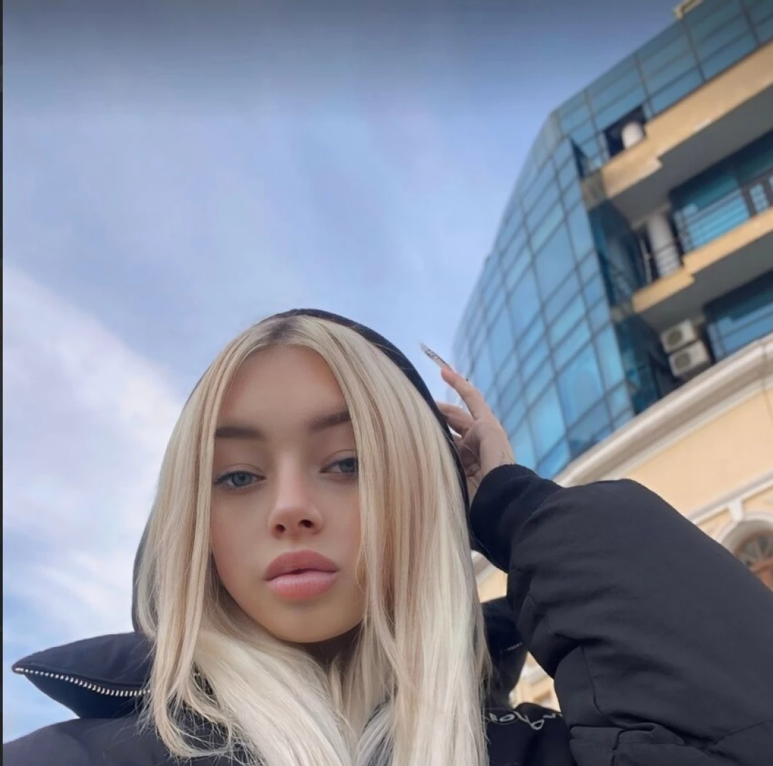 Stop scrolling she pops_tiana is free today for you she pops_tiana part 126 