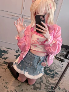 Cosplays from offkai day 1 - gura day 2 - mococo day 3 - ame fri sat part 1