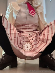 Who wants to be my chair part 3