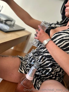 Nothing like a naughty pose sesh who fancies seeing some full content part 12