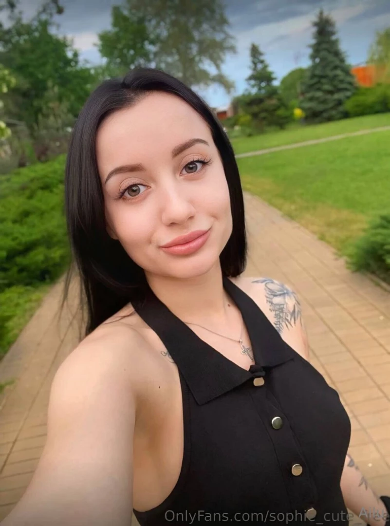Sophie_cute_free is wet right now nbsp i m feeling extra naughty and i 