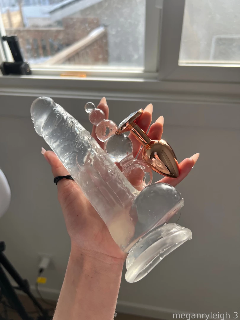 Which one should i use to pleasure my pretty little pussy or ass i ll 