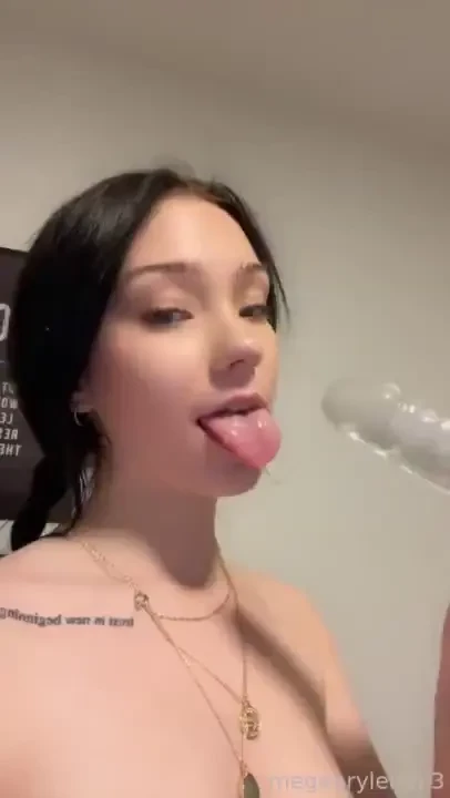 Do you like it when i gag and drool like a good little slut daddysgirl 