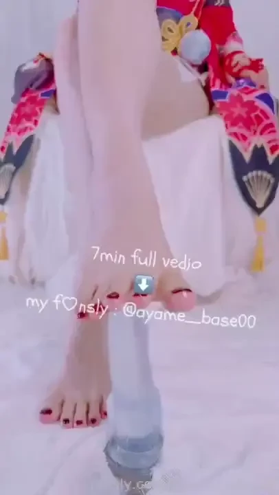 Foot fetish video featuring sparkle has been added the video is 7 