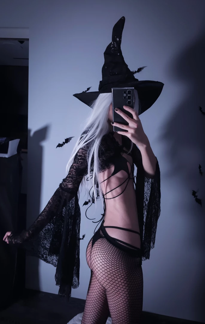 Hi there 3 funny wanted to do succubus pics all month but inspiration 