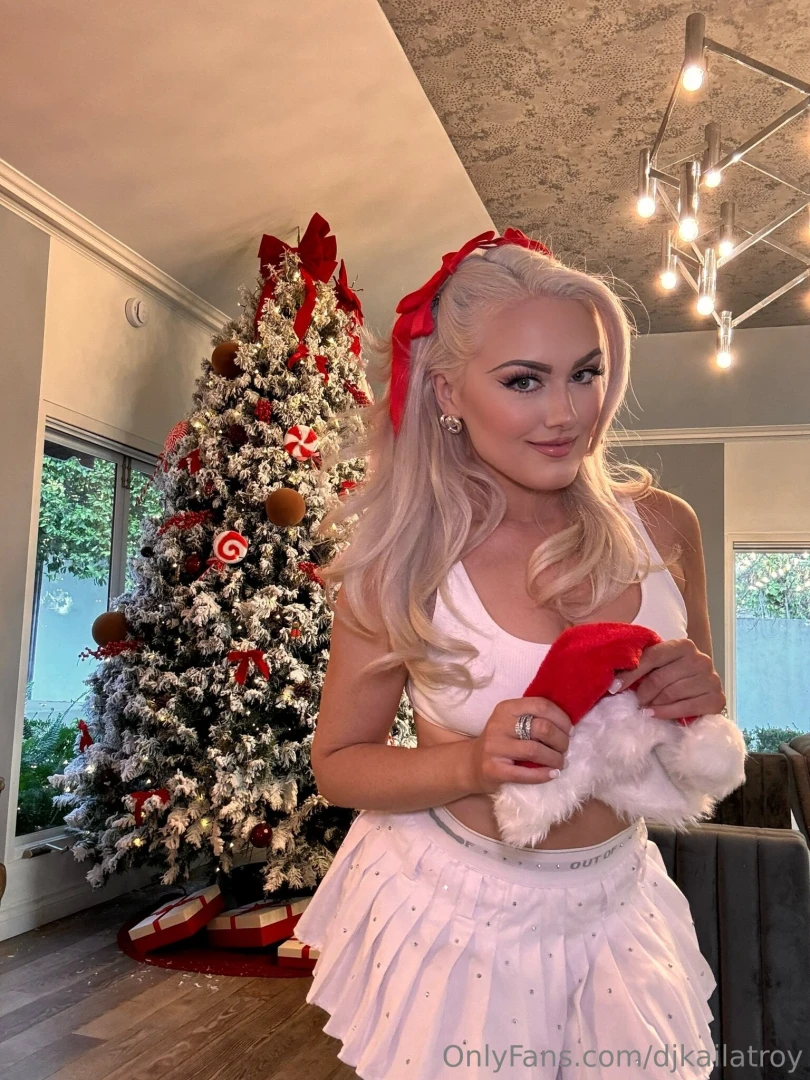 Merry christmas my luvs i hope you got everything you asked for check 